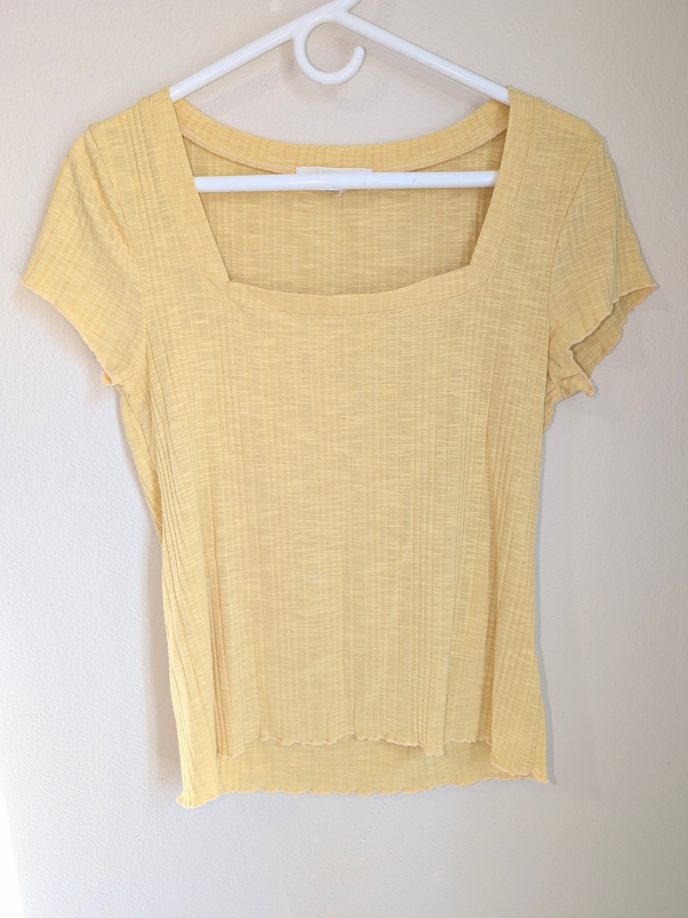 Eye Candy Yellow Square-Neck Short Sleeve Top Size L